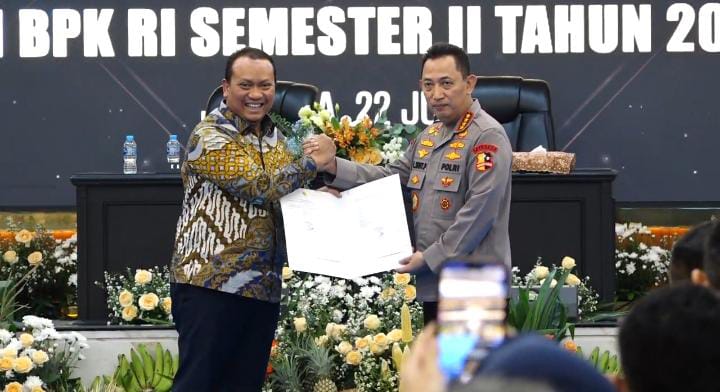 Kapolri Listyo Sigit Prabowo bersama pimpinan BPK RI Dok Polri